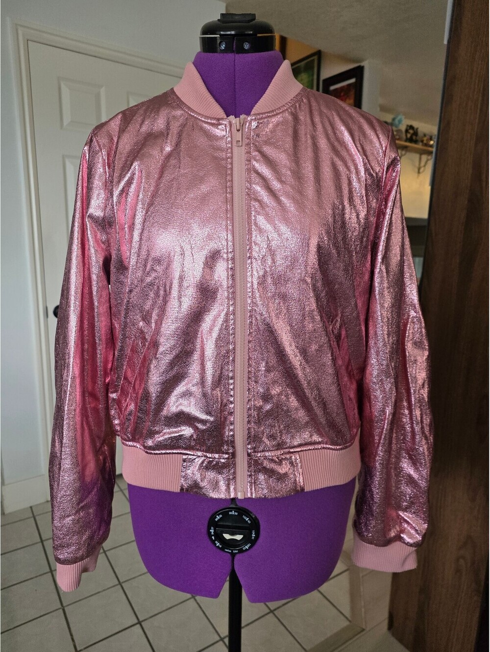 Mi Ami by Francesca's size Medium Pink metallic jacket RARE in great condition